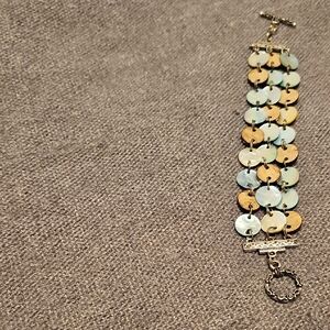 Elegant Shell-style Toggle Bracelet